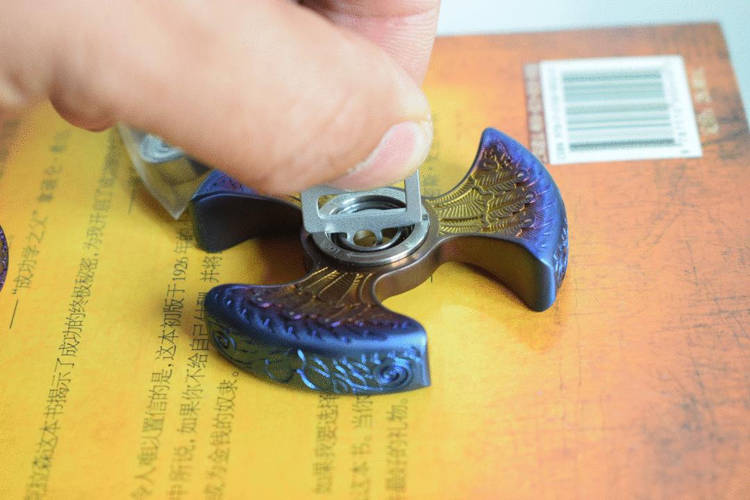 测评指尖陀螺飞花款,最好玩价格还很低的指尖陀螺