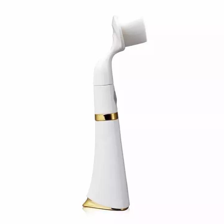 秋冬泛红脱皮皮肤怎么修复,秋冬面部干燥脱皮怎么办