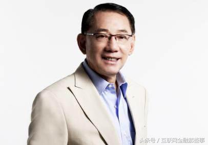 永不坐奔驰的“英皇”，从负债3亿到香港大亨，众多明星都感激他