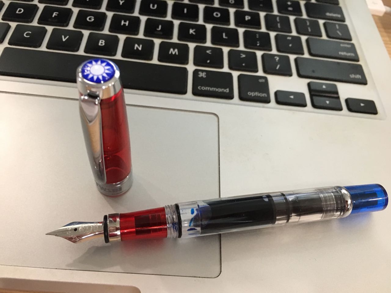 透明示范活塞上墨三文堂ECO580上手体验