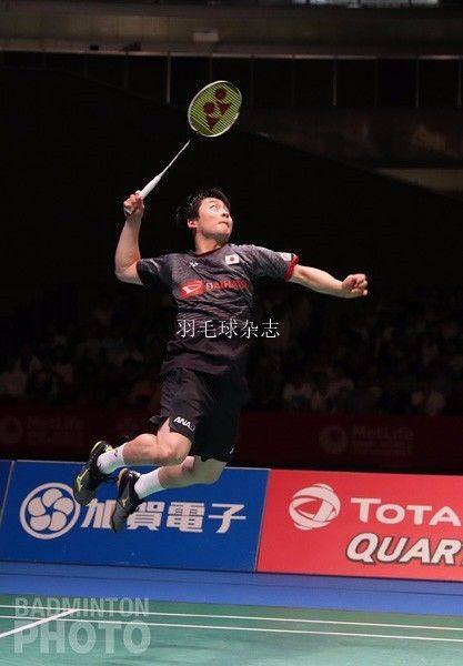 羽毛球进攻性打法球拍推荐,羽毛球装备策略