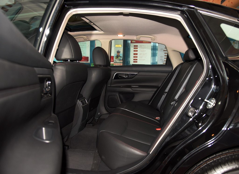 移动大沙发的商务车推荐,40万左右的移动沙发