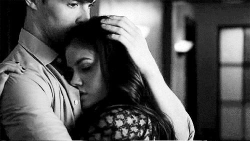 看哭!亲爱的游客,那个为你们服务的领队,是我最爱的妻子,请对她好一点