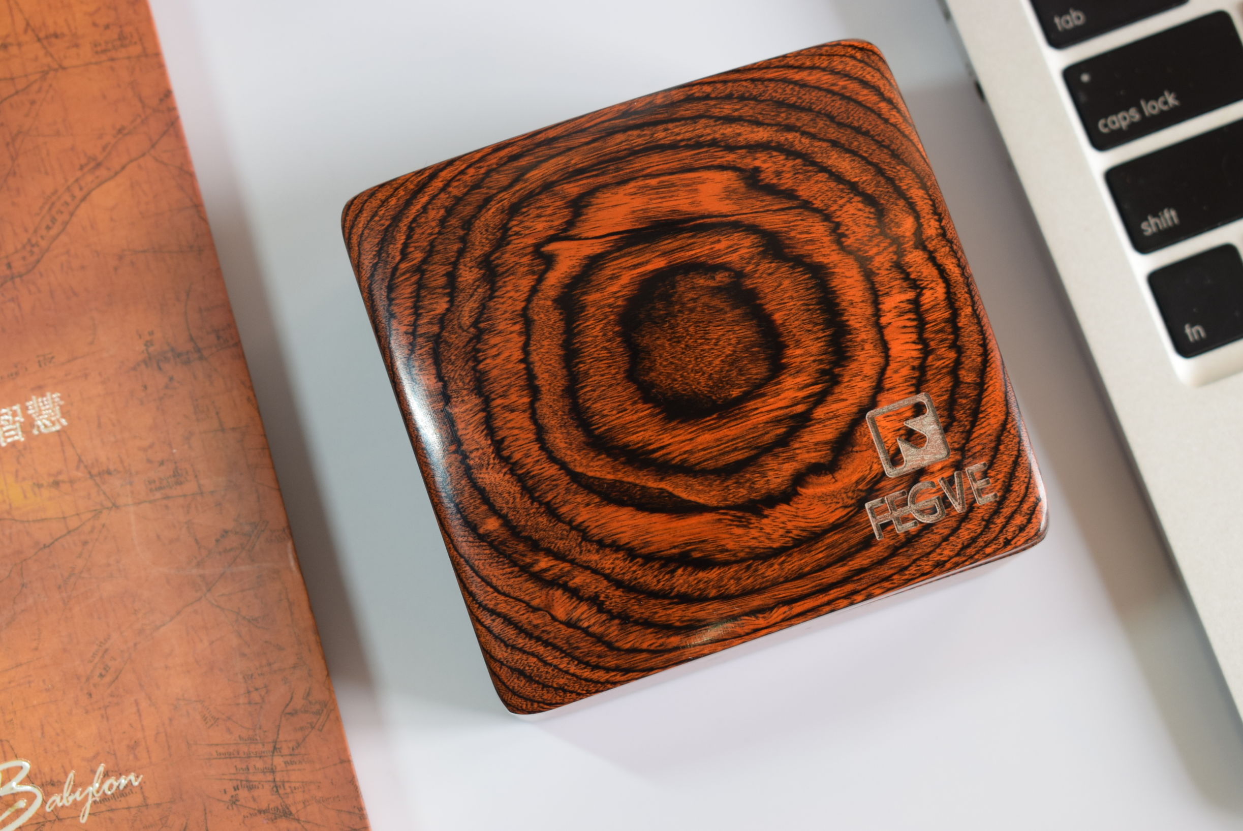 测评指尖陀螺飞花款,最好玩价格还很低的指尖陀螺