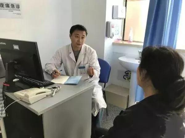 夜里急诊急腹痛医生处理规范,突然腹痛急诊是怎么处理