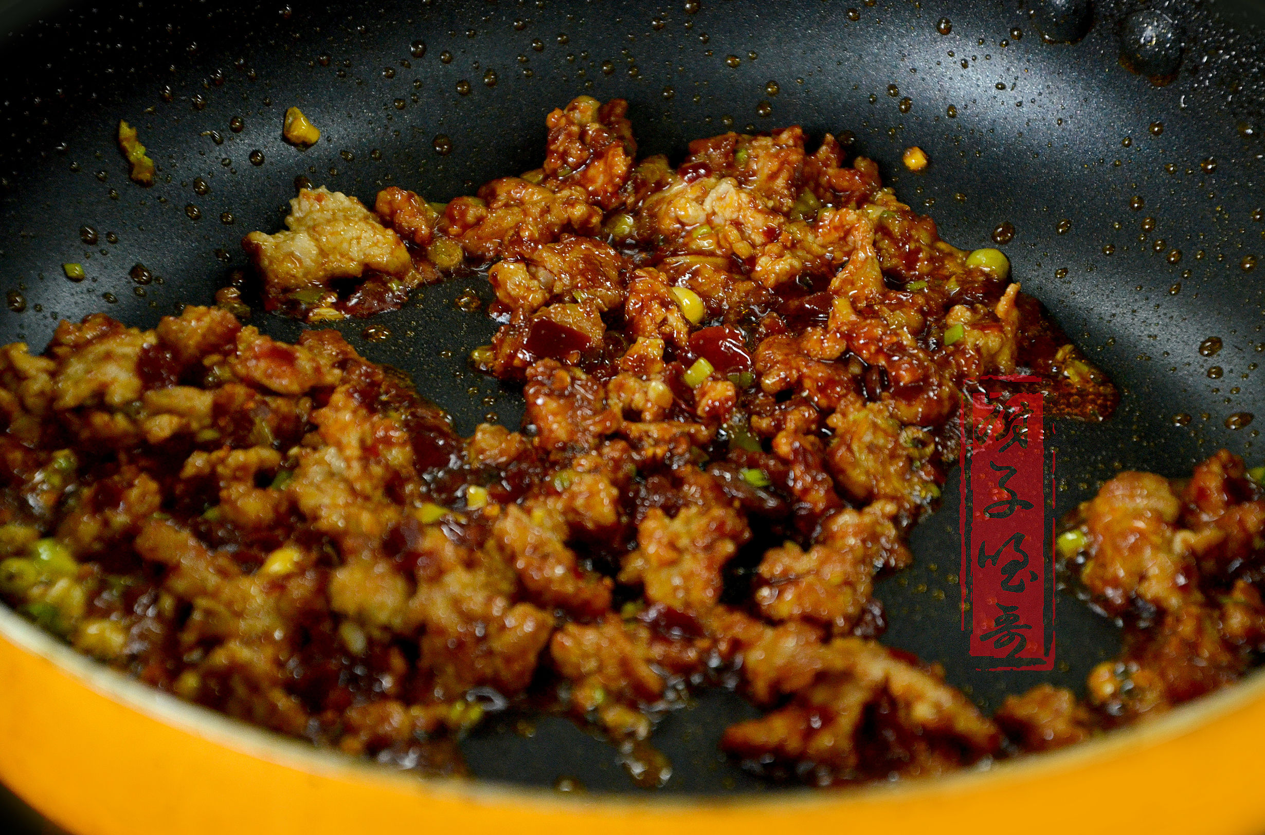 城里人吃保健品抗癌防老,肉末烤茄子表示不服