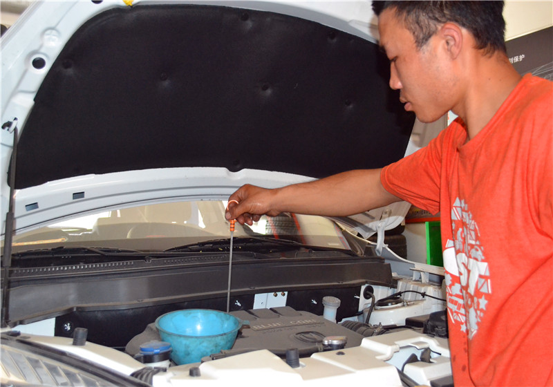 新手第一次开车保养,新手新车第一次保养