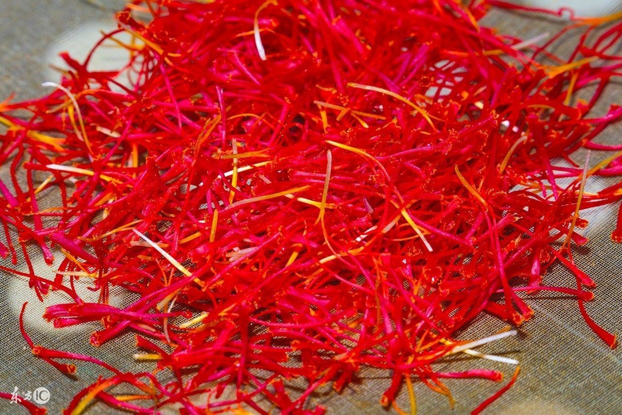 秋天泡脚的正确方法,脚气泡脚名方