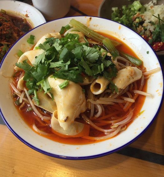 老郑爱吃的香辣串串中,这种“硬货”不是所有人敢碰,要试试?