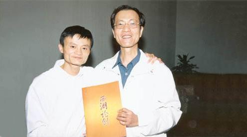 互联网大咖故事,互联网大佬起家故事