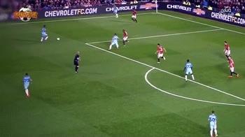 足球里如何破防守反击战术,足球如何防止被卡位