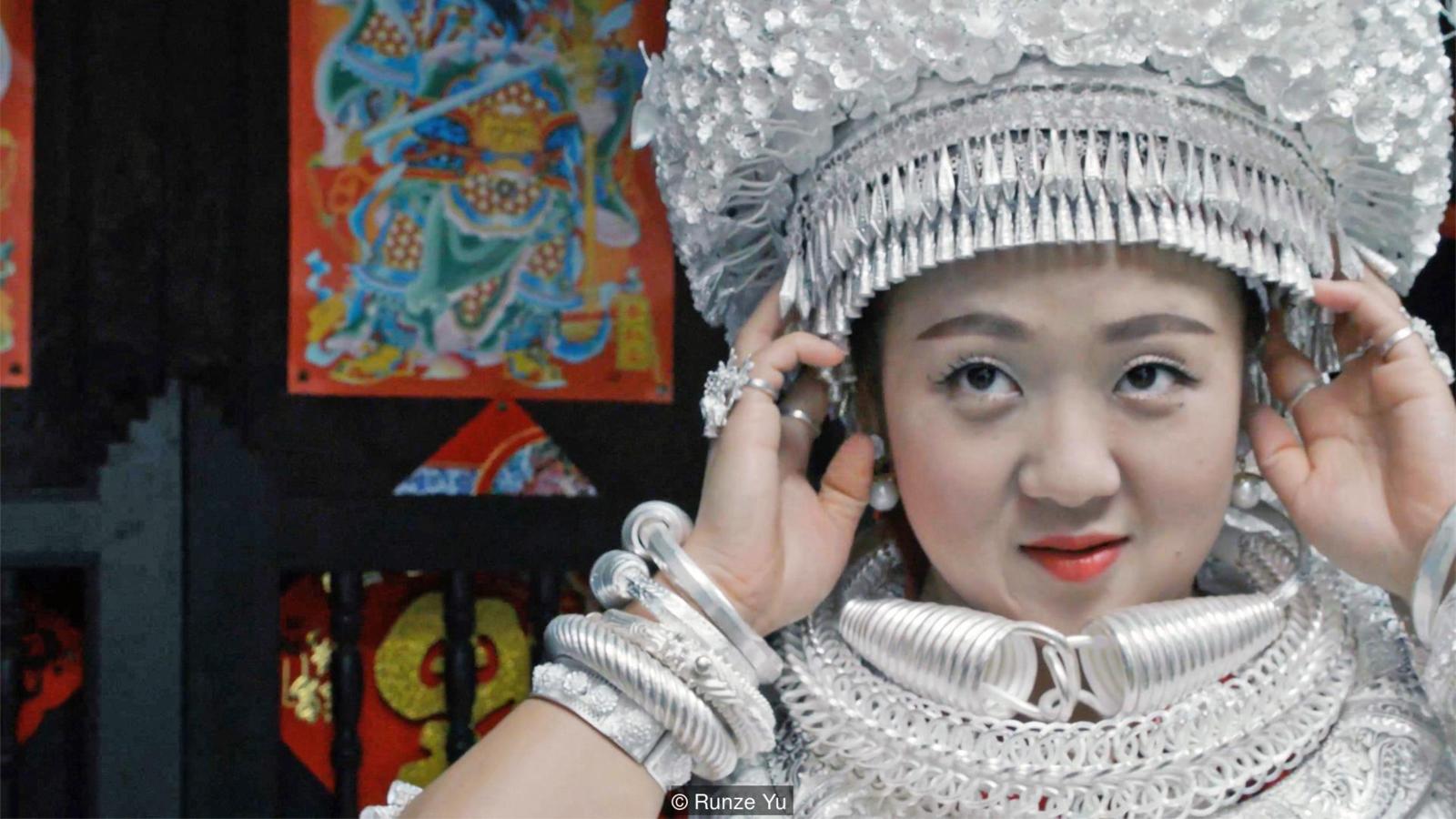 这里的女子很特别，没有几公斤的银子不能娶