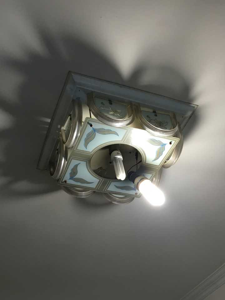 厉害辣我的姐！这是一个关于1000元改变出租屋的苦逼故事！