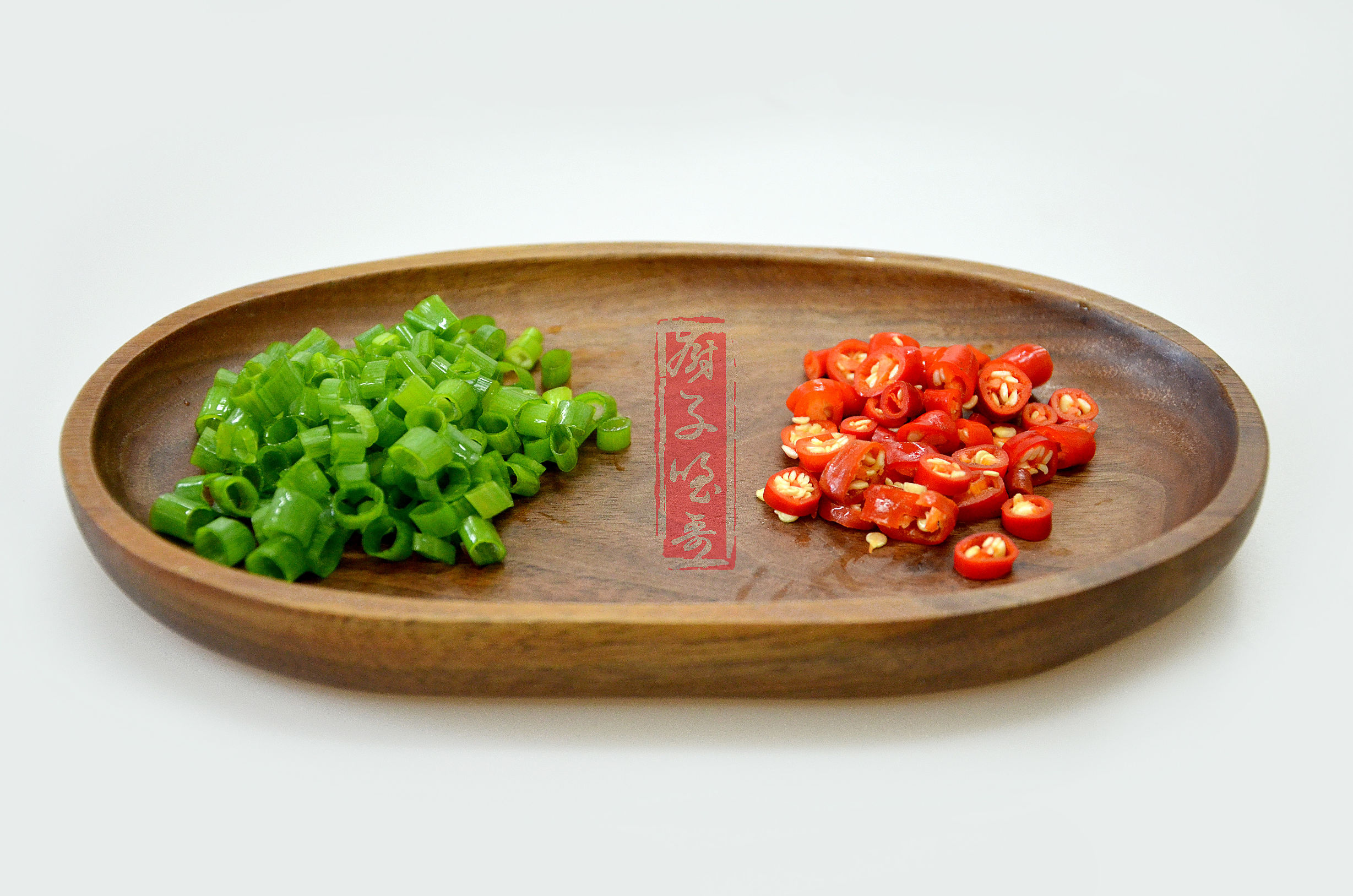 城里人吃保健品抗癌防老,肉末烤茄子表示不服