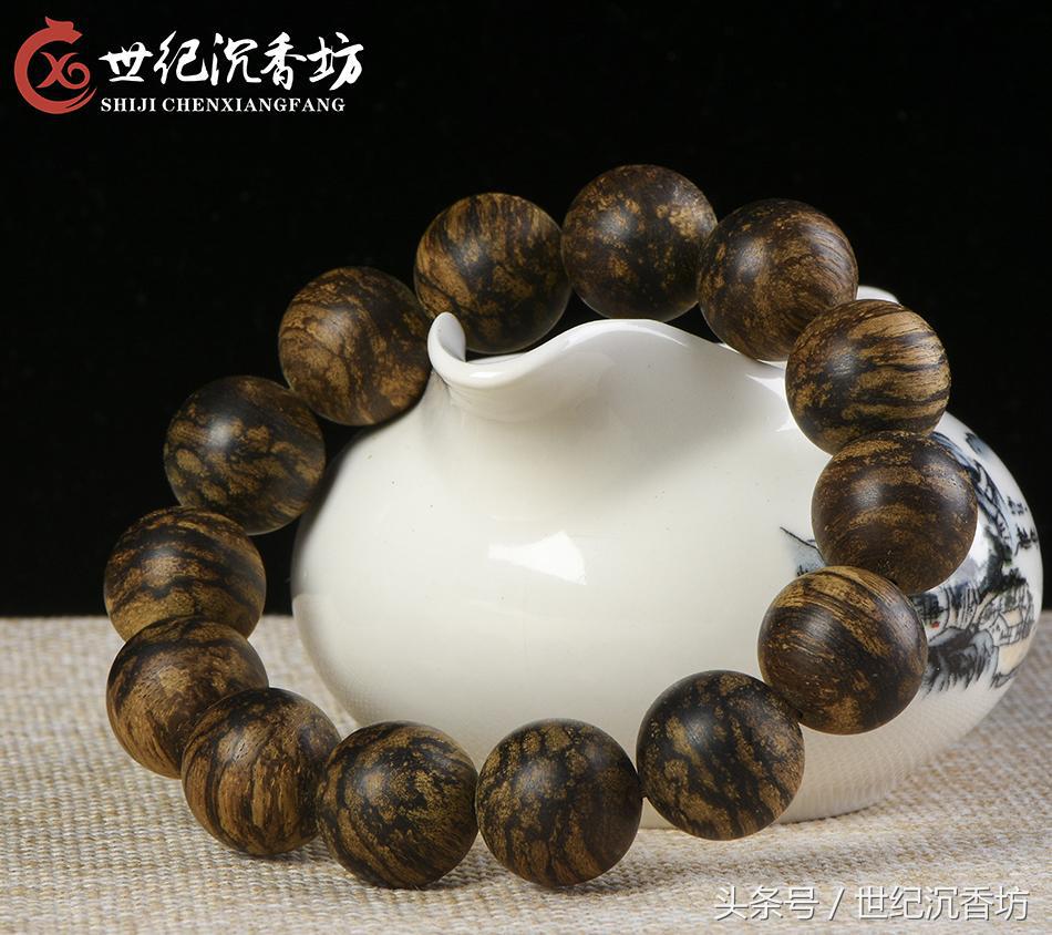 如何鉴别沉香手串的真假图解,怎样区分沉香是真货还是假货
