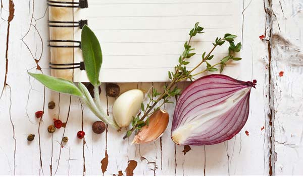 避免接触有害物质清洁剂,你一定要知道的家庭清洁小技巧