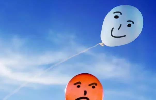 脸上有斑斑点点的千万不要怕,脸上起了斑斑点点是怎么回事