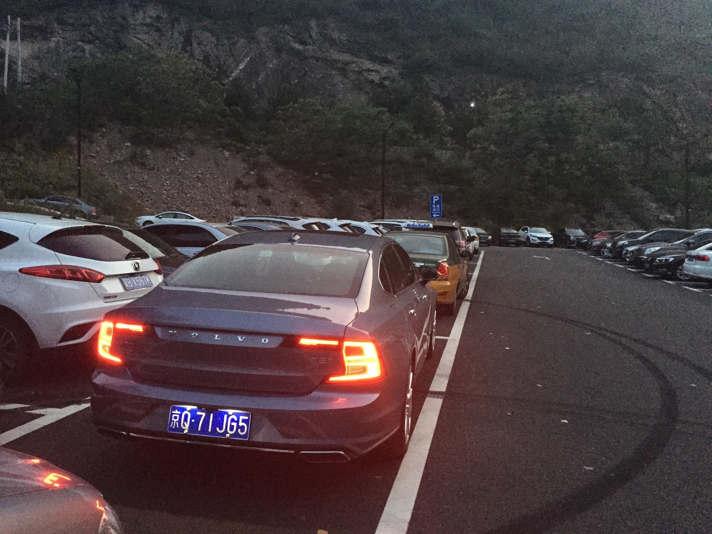 白话聊汽车,沃尔沃s902021款试驾视频