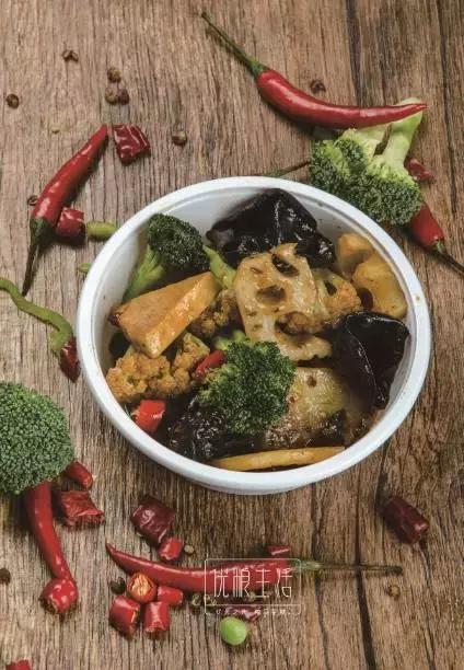 美菜探店：年营业额400万的外卖店，优粮生活纯干货曝光！