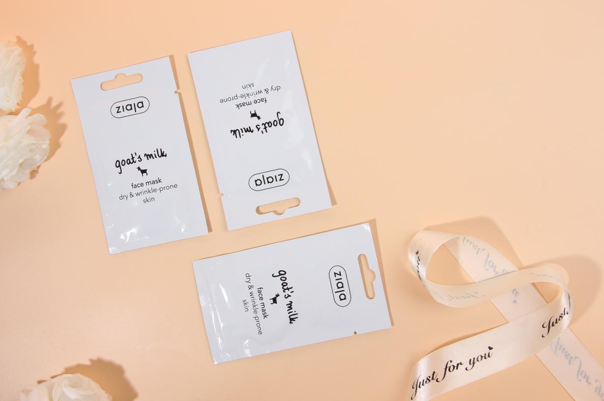 天气干燥滋润肌肤 (滋润严冬干燥肌肤)