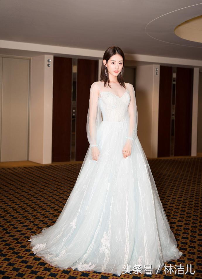 都是当妈的，baby美似少女，张梓琳胖得没有腰，小S冬菇头雷翻天