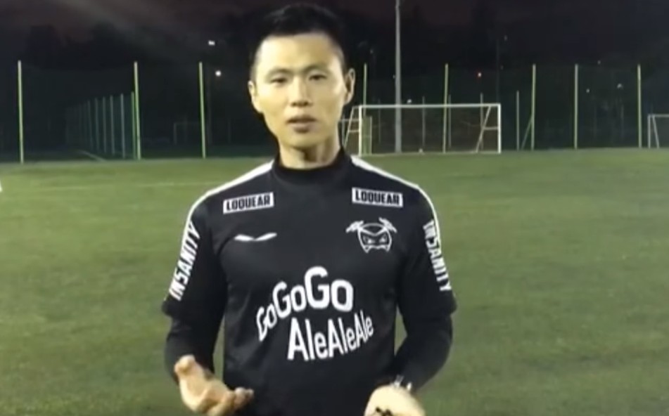 足球里如何破防守反击战术,足球如何防止被卡位