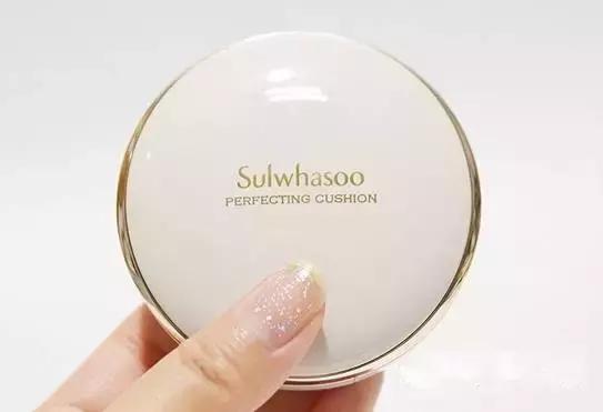 圣罗兰气垫韩国和法国的区别,韩国爱敬气垫148和118是一样的吗