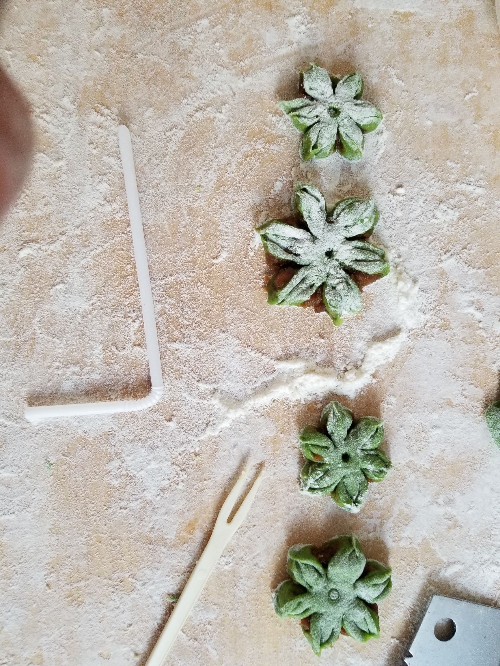 蛋清过敏宝宝的辅食,8-9个月鸡蛋过敏的辅食怎么做