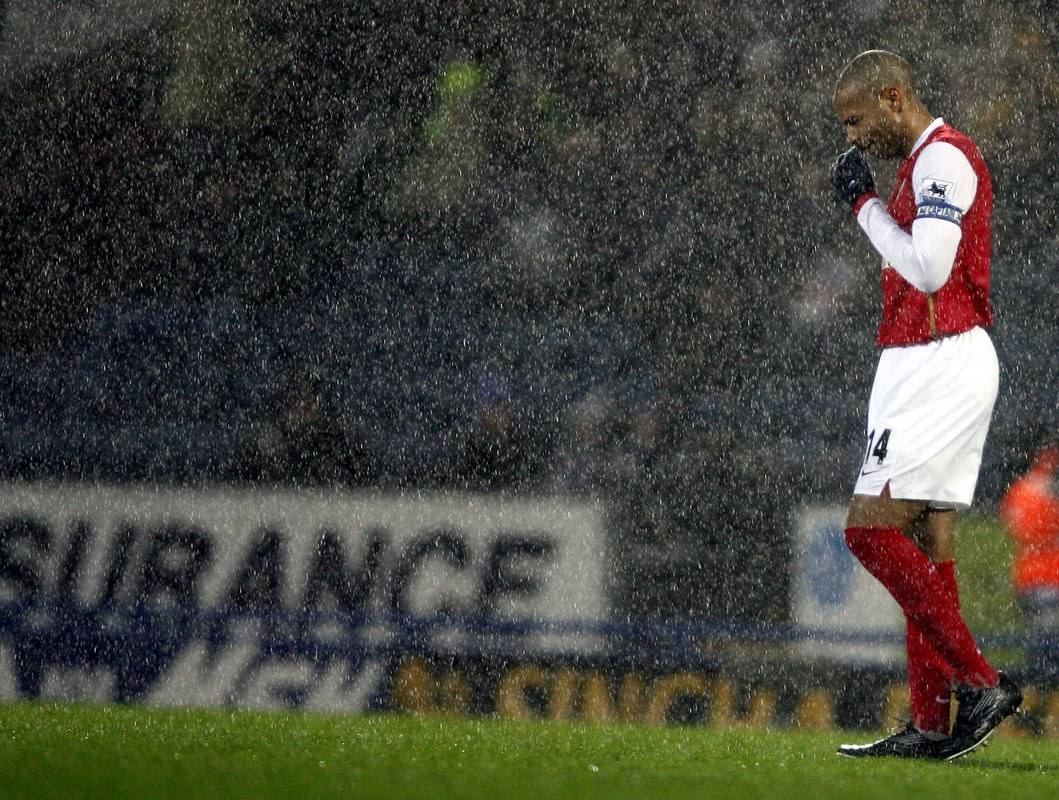 天下足球最煽情的旁白解说员,天下足球感动的句子