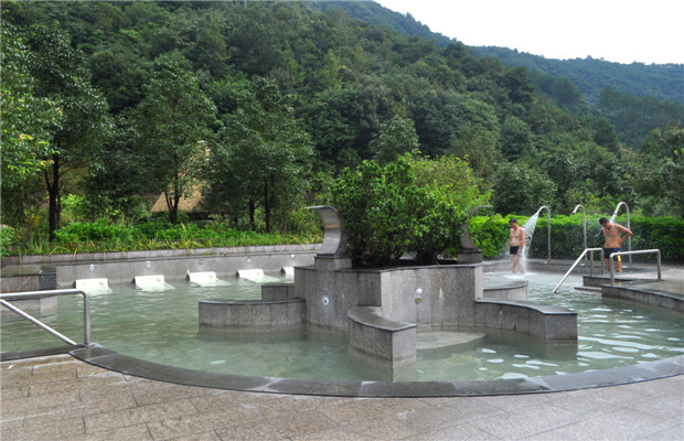 广东韶关新丰温泉推荐,广东韶关冬天旅游