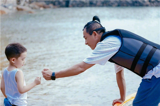 14岁女儿总是想买衣服怎么办,初三女儿太爱美了怎么办