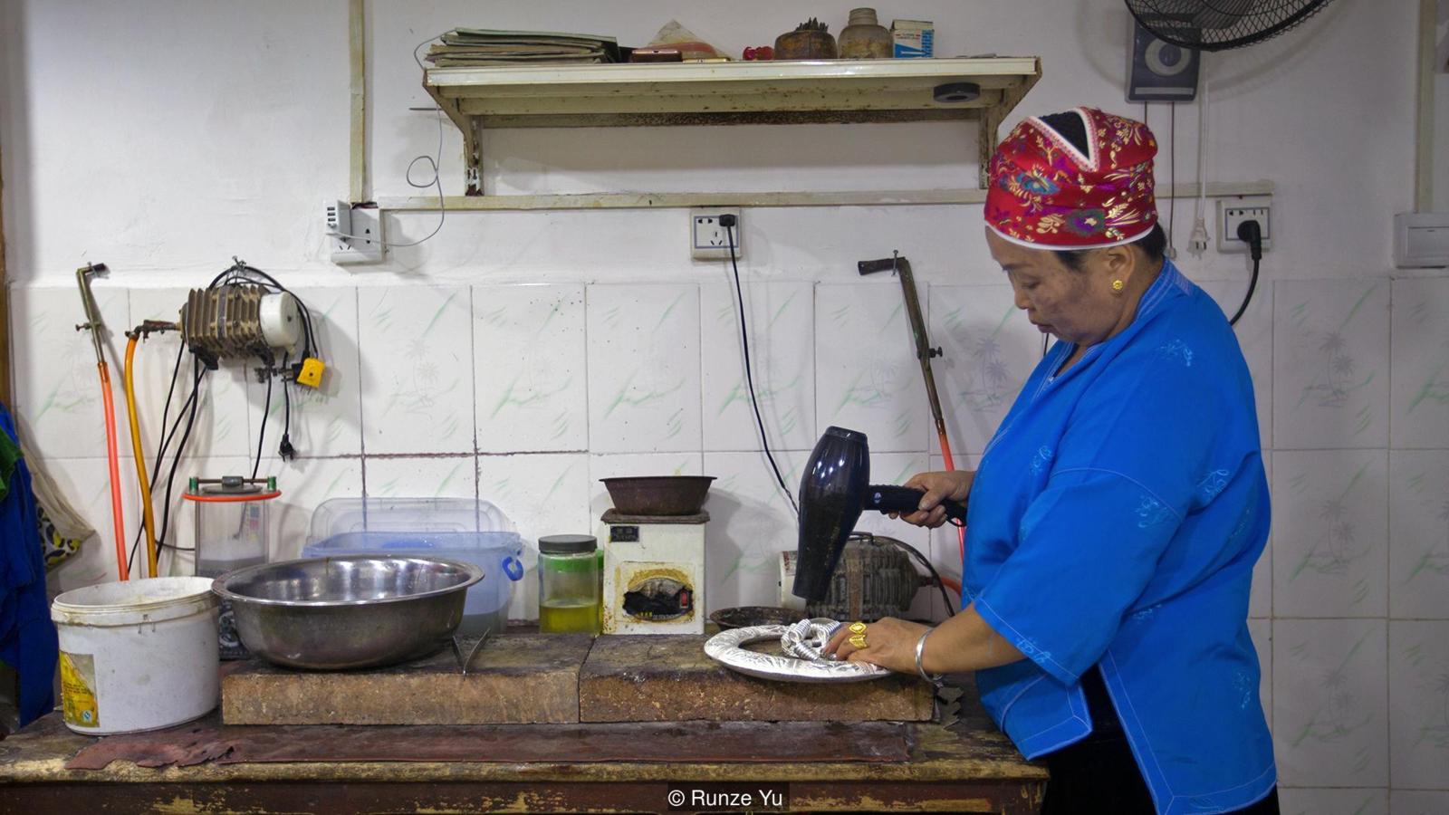 这里的女子很特别，没有几公斤的银子不能娶