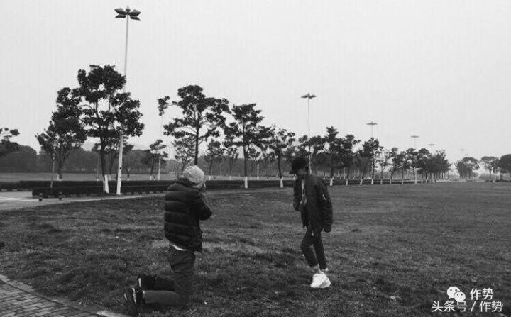 纪凌尘长得帅吗,纪凌尘和男模同台