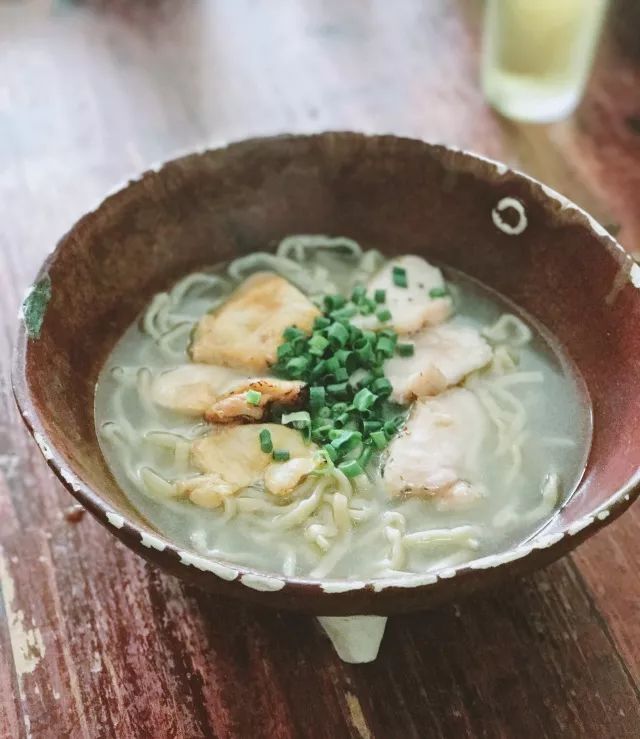 朱元璋黑猪肉,你在这里可以吃到美味的中餐英文