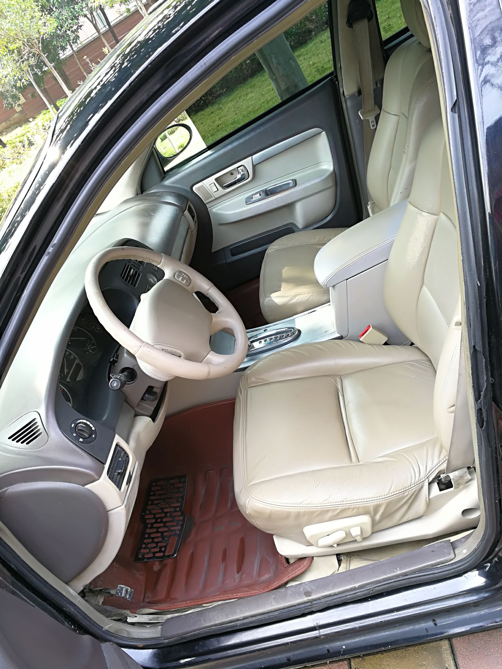 2010别克君威3.0豪华版v6多少个油,全新05款别克君威3.0豪华版v6