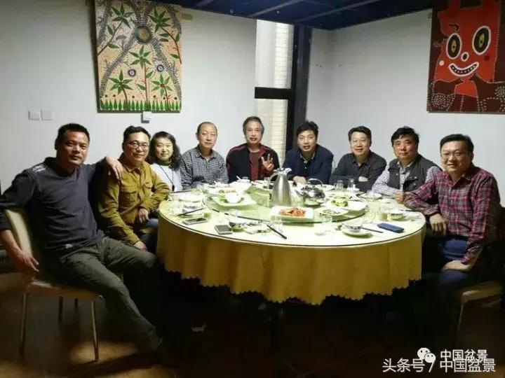 因香堂而雅集因雅仕更香堂