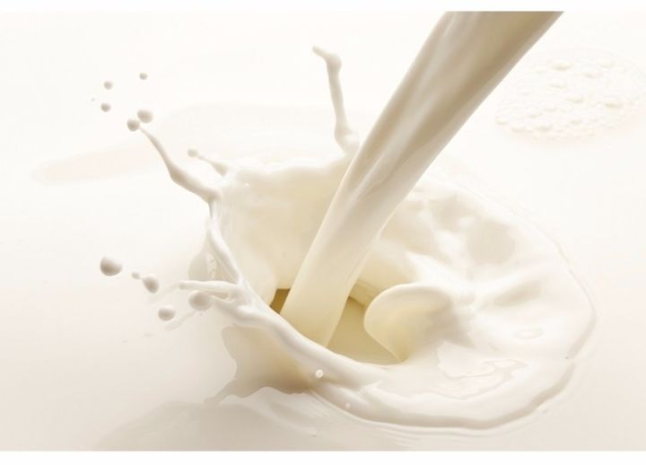 喝罐变质牛奶进ICU，你真要懂得辨别，太毒了！