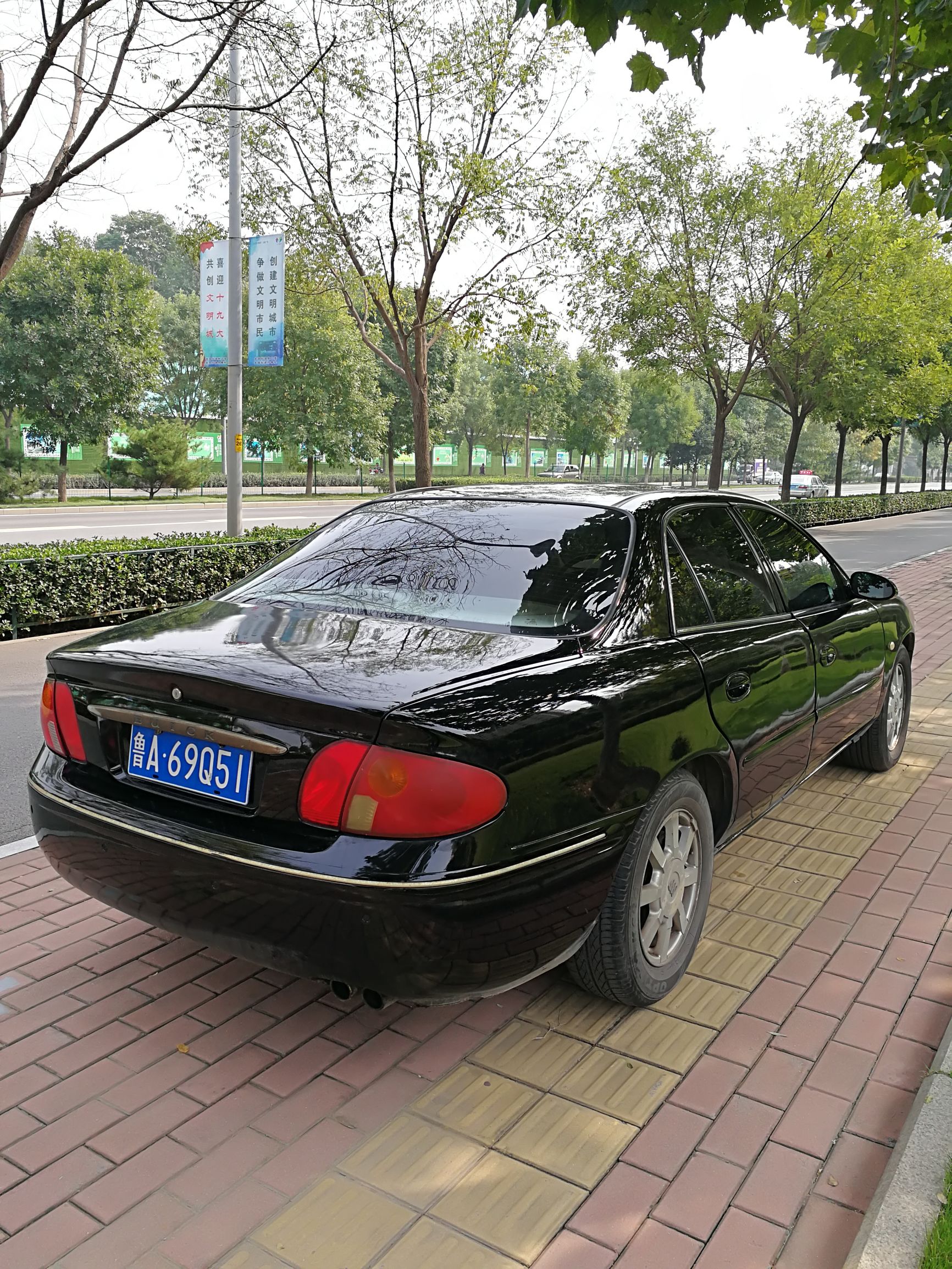 2010别克君威3.0豪华版v6多少个油,全新05款别克君威3.0豪华版v6