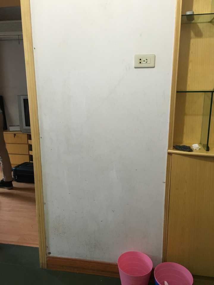 厉害辣我的姐！这是一个关于1000元改变出租屋的苦逼故事！