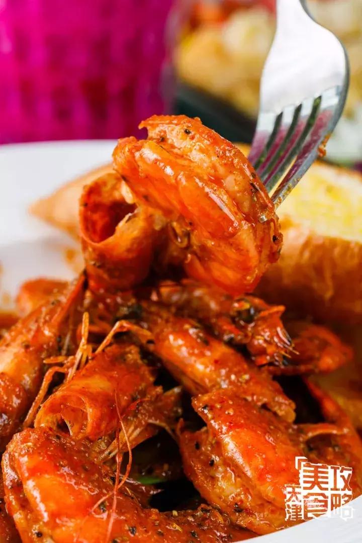 最火的网红鸡店,一周可售上千只的网红鸡