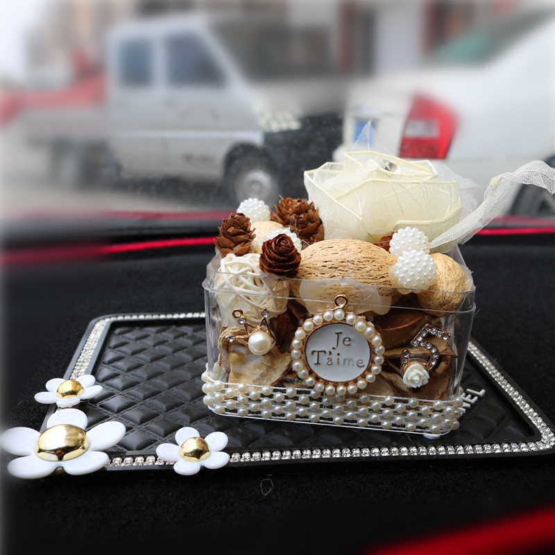 经常开夜车跑长途，机智男人车里一定会带上它们，安全好用又舒爽