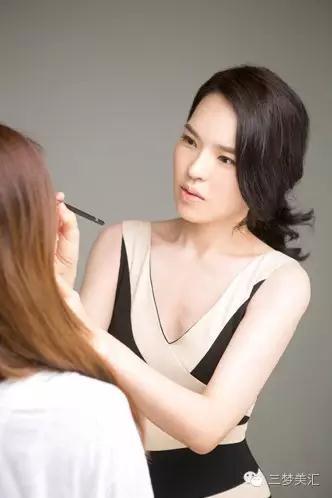 半永久定妆唇副作用,半永久定妆是怎么回事