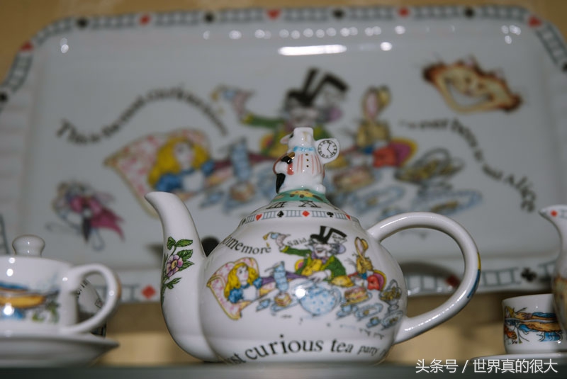 爱丽丝漫游奇境印象最深的故事,爱丽丝漫游奇境去过的七个地方