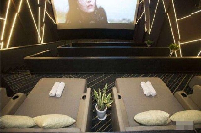 这一次，王书记和宋大嘴终于喷到了一个壶里