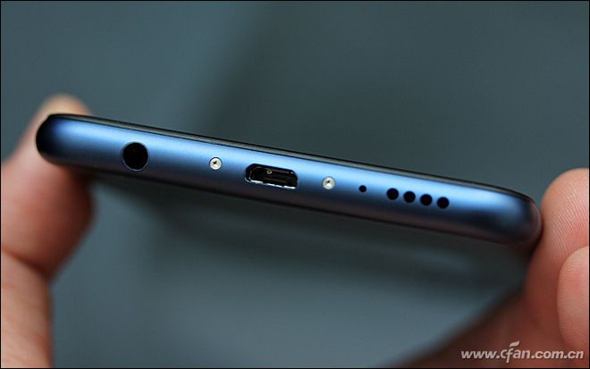 全面屏大卖,荣耀畅玩7x的优缺点