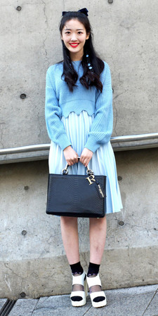 温暖柔软的毛衣,温暖厚重的毛衣有着非凡的热情