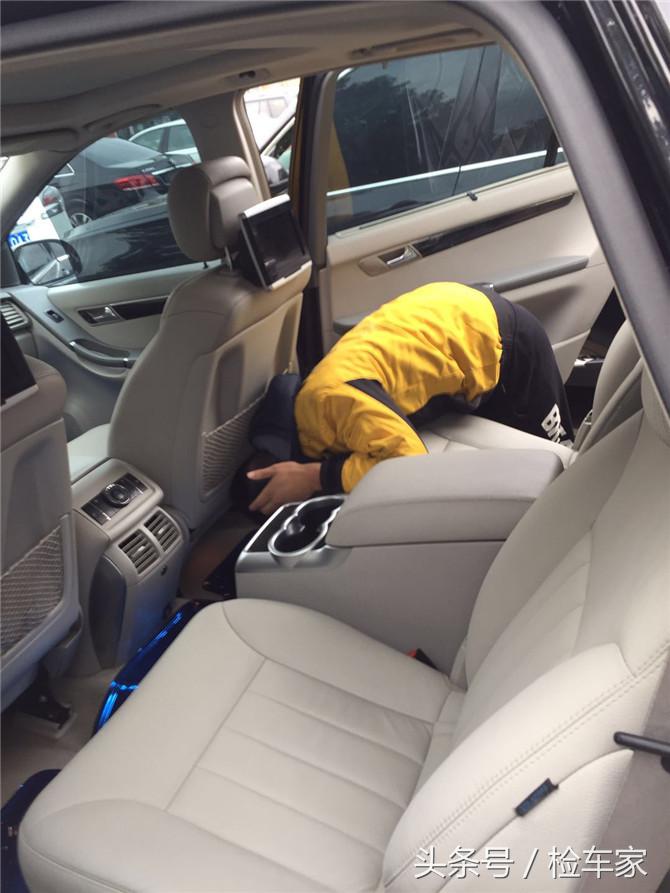 捡漏奔驰二手车,5-6万预算买奔驰r