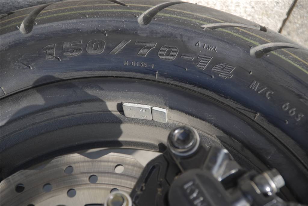 光阳400赛艇纪念版和普通版区别,光阳赛艇400对比宝马c400x