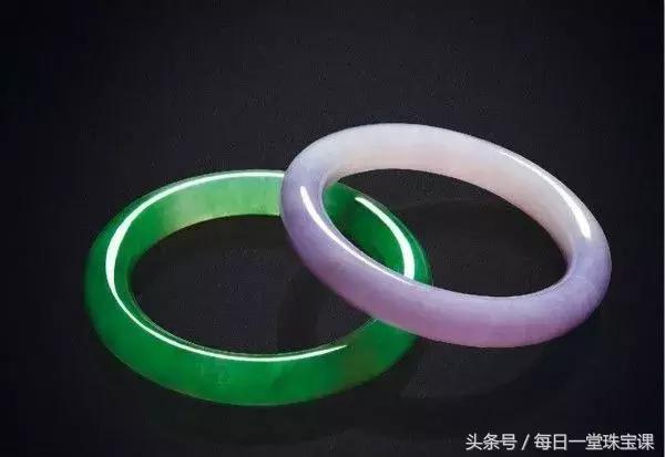 翡翠戴了发黄怎么处理,翡翠手镯发黄怎么补救回来
