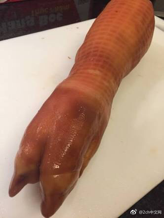 日本妹子买了个苹果手表,结果大家的关注点都在手上